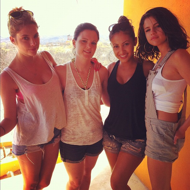 Друзья Селены Гомес