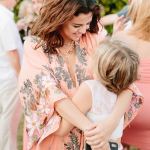 19 Февраля Новые фото Селены на Ямайке