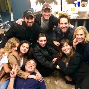 6 Мая @aleenkeshishian на Инстаграме: Экскурсия с семьей, чтобы посмотреть блестящего #billycrudup