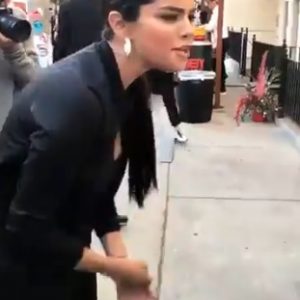 16 Мая Селена в истории Инстаграма