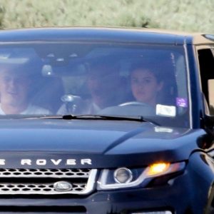 27 Июля Селена прибывает на студию Milk Studios в Лос-Анджелесе