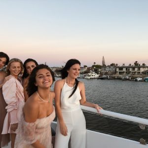 23 Июля @courtneyjbarry на Инстаграме: Мы через столько всего прошли вместе