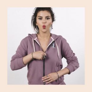 14 Августа @coach на Инстаграме: Наши любимые 3 образа #CoachxSelena за 10 секунд