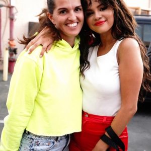 27 Августа @juliehas на Инстаграме: Новая лучшая подруга детка @selenagomez
