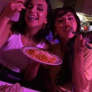 17 Августа Селена в истории Инстаграма Кортни Бэрри