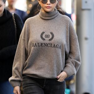 29 Декабря Селена покидает итальянский ресторан в Лос-Анджелесе