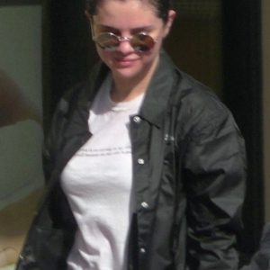 28 Января Селена покидает спортзал Hot Pilates в Лос-Анджелесе