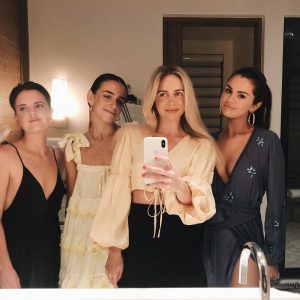 13 Февраля Селена в истории Инстаграма Ракель Стивенс