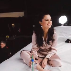 26 Марта Селена в истории Инстаграма Бэнни Бланко