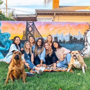 14 Апреля @jilliangarza915 на Инстаграме: Поездка с девчонками. 🖤