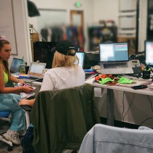 5 Июня @tmarie247 на Инстаграме: Мне бы хотелось, чтобы в маникюрном салоне были цветовые каталоги