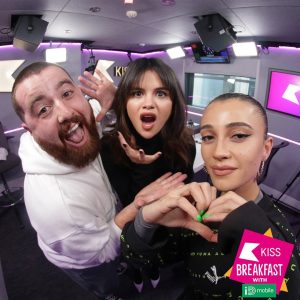 17 Декабря @kissfmuk на Инстаграме: Какая абсолютная бейби 😍 @selenagomez