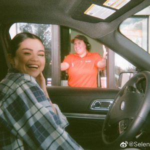 28 Декабря Селена на Weibo: Я счастлива, когда думаю о этом моменте