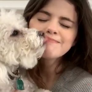 30 Апреля смотри полную запись лайв чата с Селеной на Инстаграме