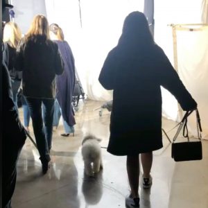 22 Августа Селена на Инстаграме: Несколько из мои самых любимых воспоминаний с первой фотосессии для  @rarebeauty в январе.