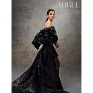 30 Ноября Селена на Инстаграме: Мой первый раз в журнале @VogueMexico. Так благодарна, спасибо за все!