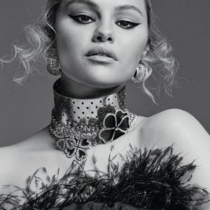 17 Июня новая фотосессия Селены для Vogue Australia