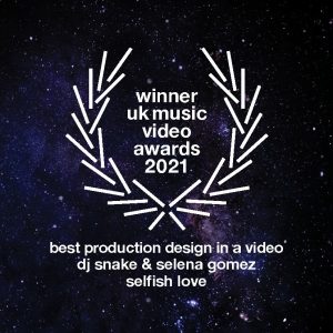 5 Ноября: Selfish Love победила в номинации «Лучшая работа художника-постановщика» на церемонии UK Music Video Awards 2021!