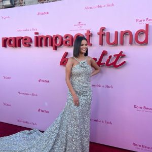 6 Октября: Селена разместила новые фото с благотворительного вечера Rare Impact Fund Gala на свой Инстаграм