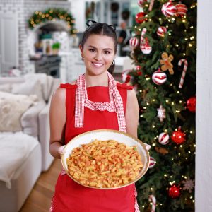 2 Октября: премьера новых серий кулинарного шоу «Селена + Шеф: Дом праздника» состоится 30 ноября на Food Network