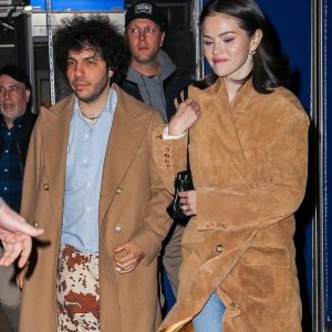 8 Апреля: Селена покидает ‘Madison Square Garden’ в Нью-Йорке