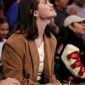 8 Апреля: новые кандиды Селены на баскетбольном матче в Нью-Йорке