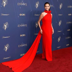 14 Сентября: Селена блистает на премии «Эмми»