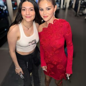 9 Сентября: Селена с фанатами в Нью-Йорке