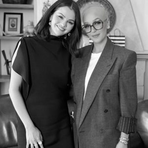 10 Октября: Селена вместе с бъюти-инфлюэнсерами