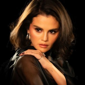 24 Октября: новое фото Селены из-за кулис со съемок клипа In The Dark