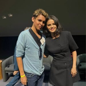 27 Октября: Селена посетила пресс-конференцию мероприятия ‘SAG’ в Лос-Анджелесе