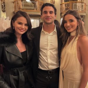 17 Декабря: новое фото Селены с мероприятия ‘Rare Beauty’s Casino Night’