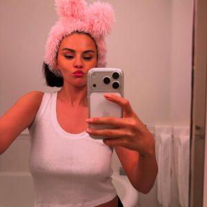 3 Февраля: новые персональные фото Селены