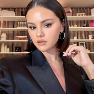 1 Февраля: новые потрясающие селфи Селены