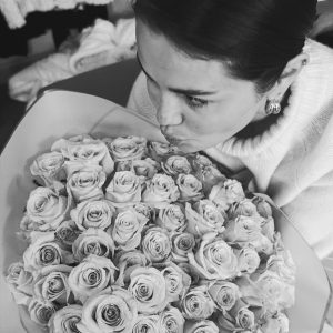 15 Февраля: Селена празднует День святого Валентина