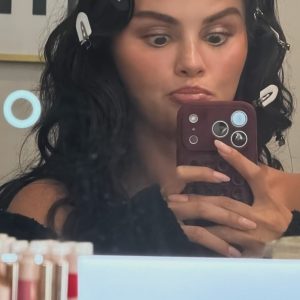 14 Марта: Селена разместила новые фото на свой Инстаграм