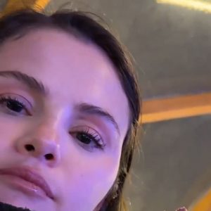 21 Марта: новое очаровательное видео Селены