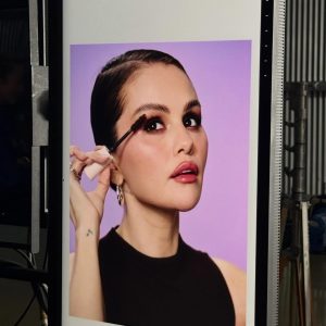 4 Июня: новое фото Селены из фотосессии для Rare Beauty